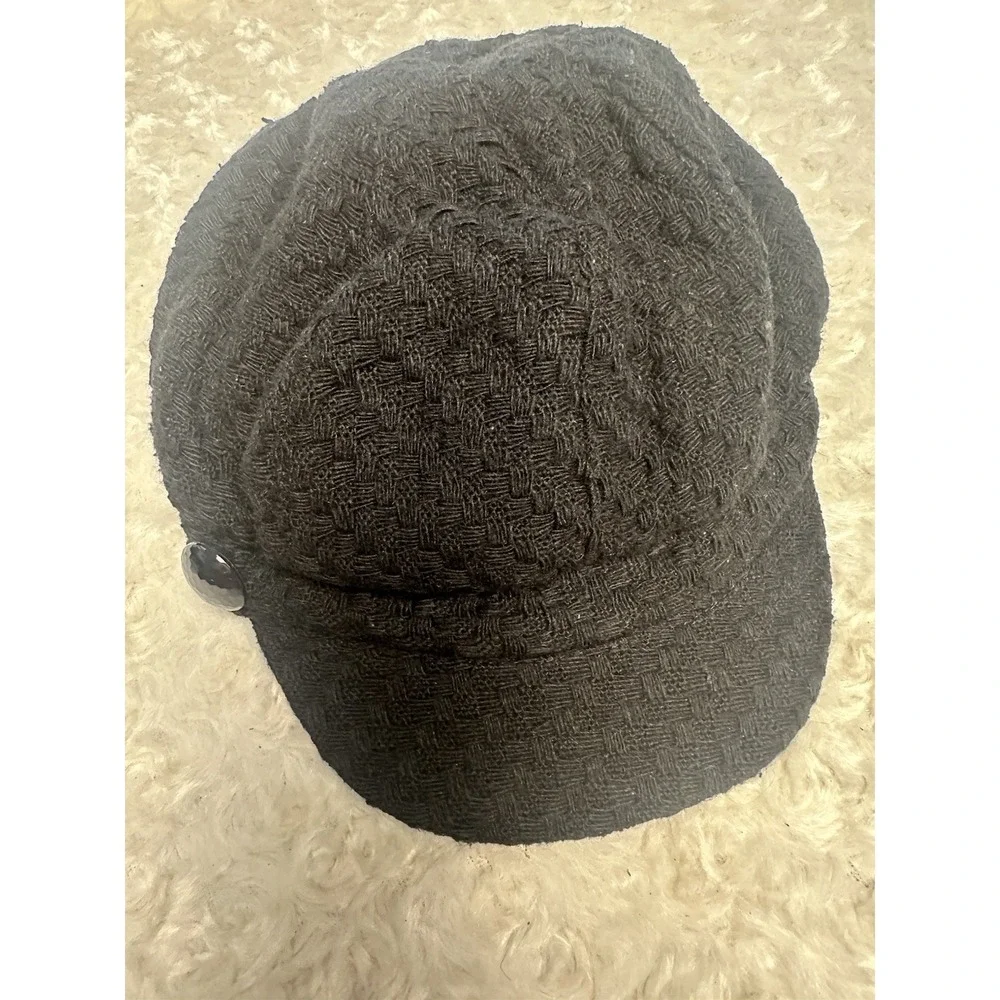Women's Black Herringbone Newsboy Cap Button Accent Polyester One Size Casual